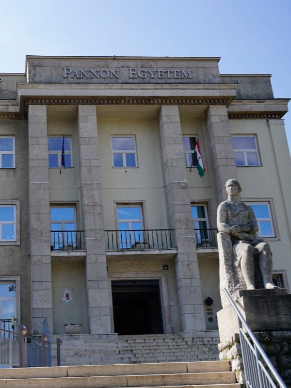 1690275849-406637-141